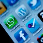 إستعمال ال Whatsapp يرفع احتمال وقوع الحادث اربع مرات